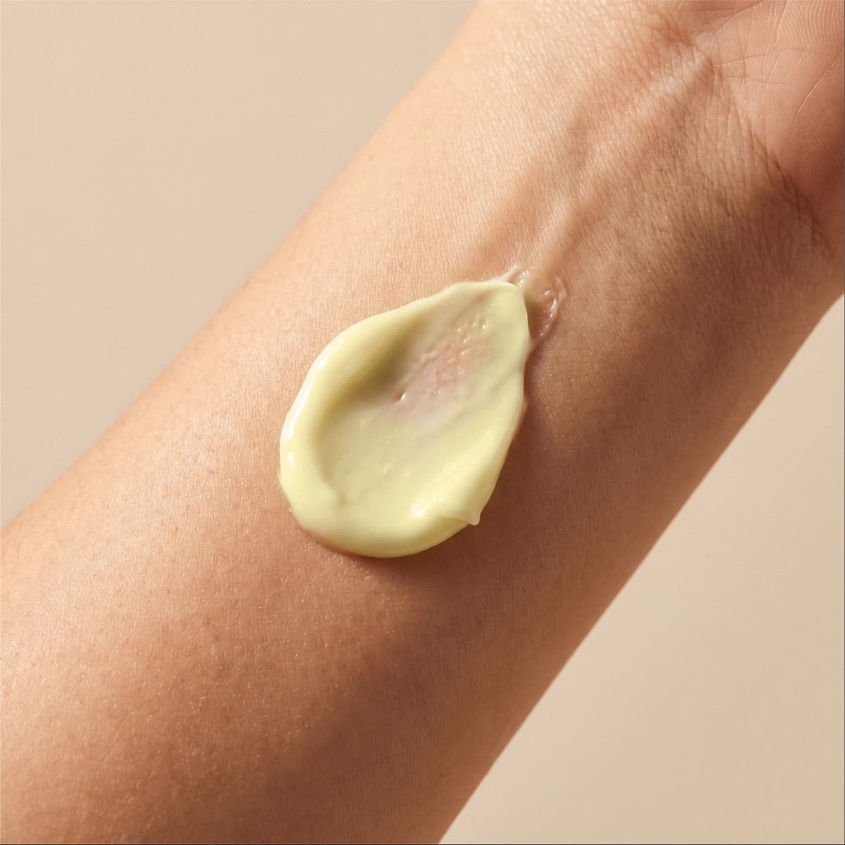 Crema de CBD para piel seca, atópica y con tendencia al eczema